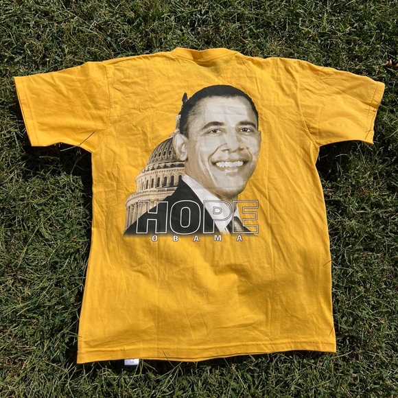 Vintage Barack Obama Hope T-Shirt Yellow size Large 2009 - Picture 3 of 3